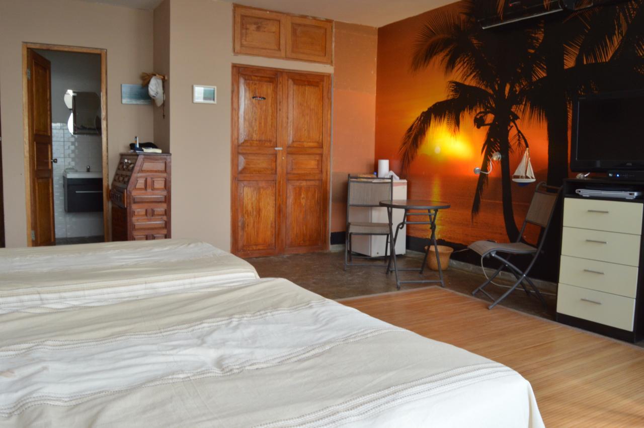 El Merlin - Cabo Blanco Hotell Eksteriør bilde